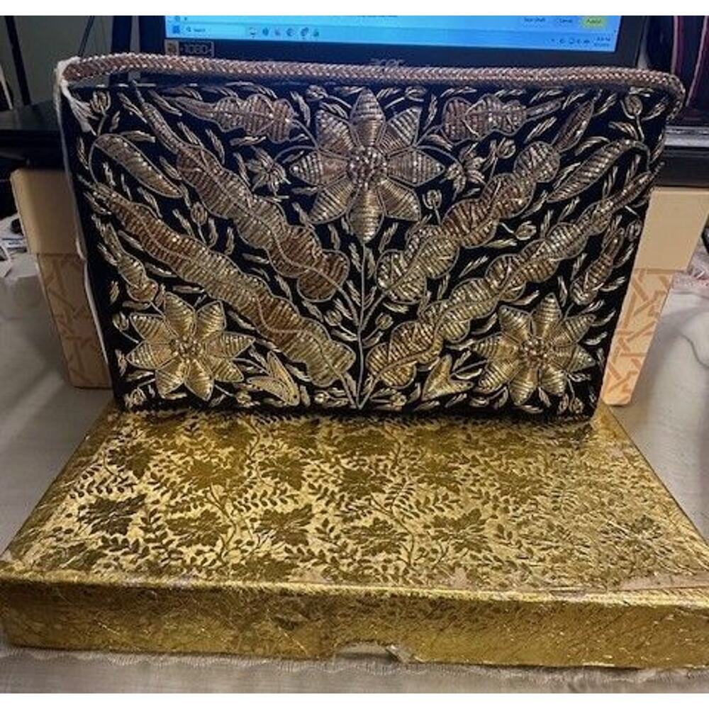Vintage 1950s Zardozi Velvet Metallic Thread Clutch Made in India - Picture 2 of 6
